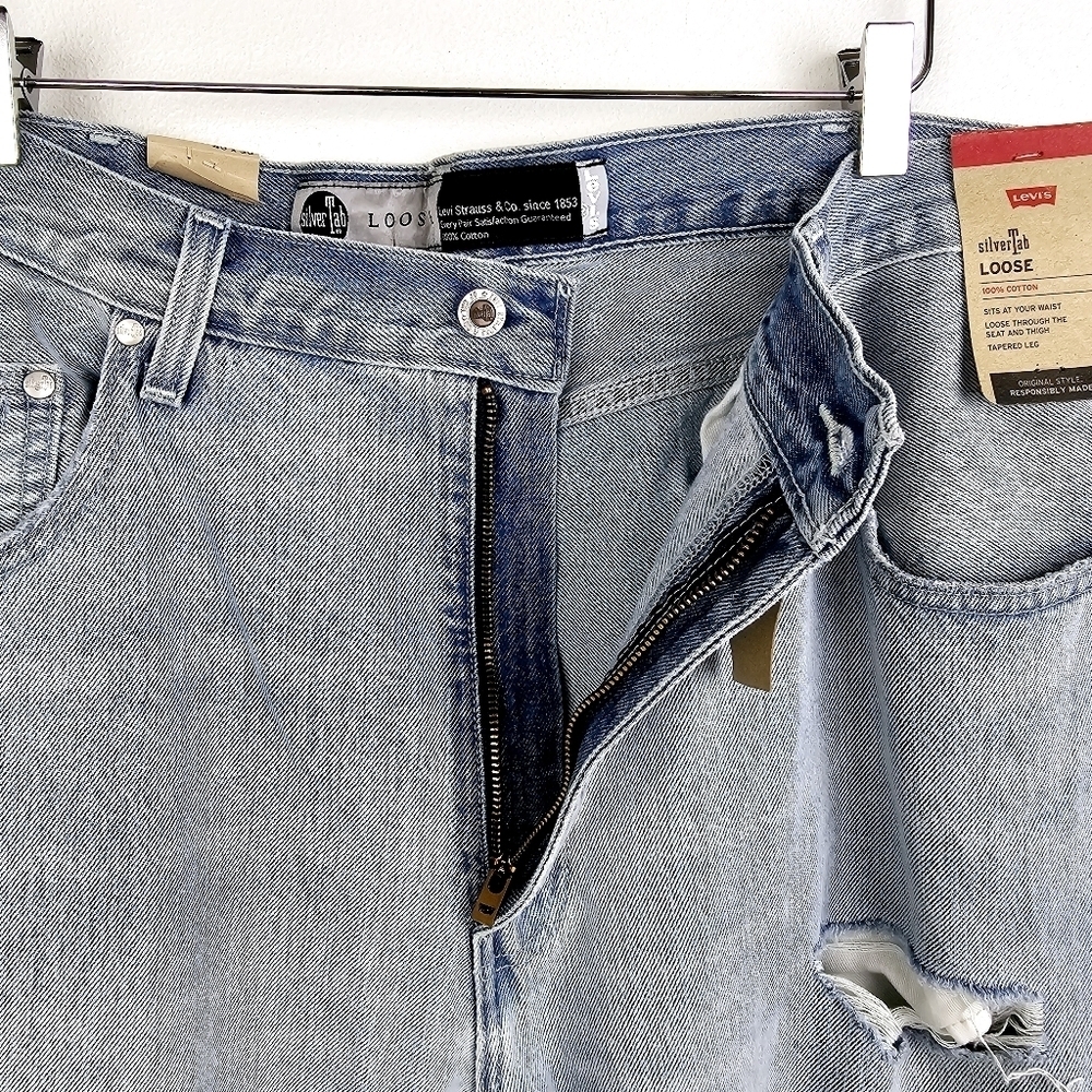 Levi's SilverTab Loose Lightwash Jeans NWT 40x30 - Picture 8 of 16